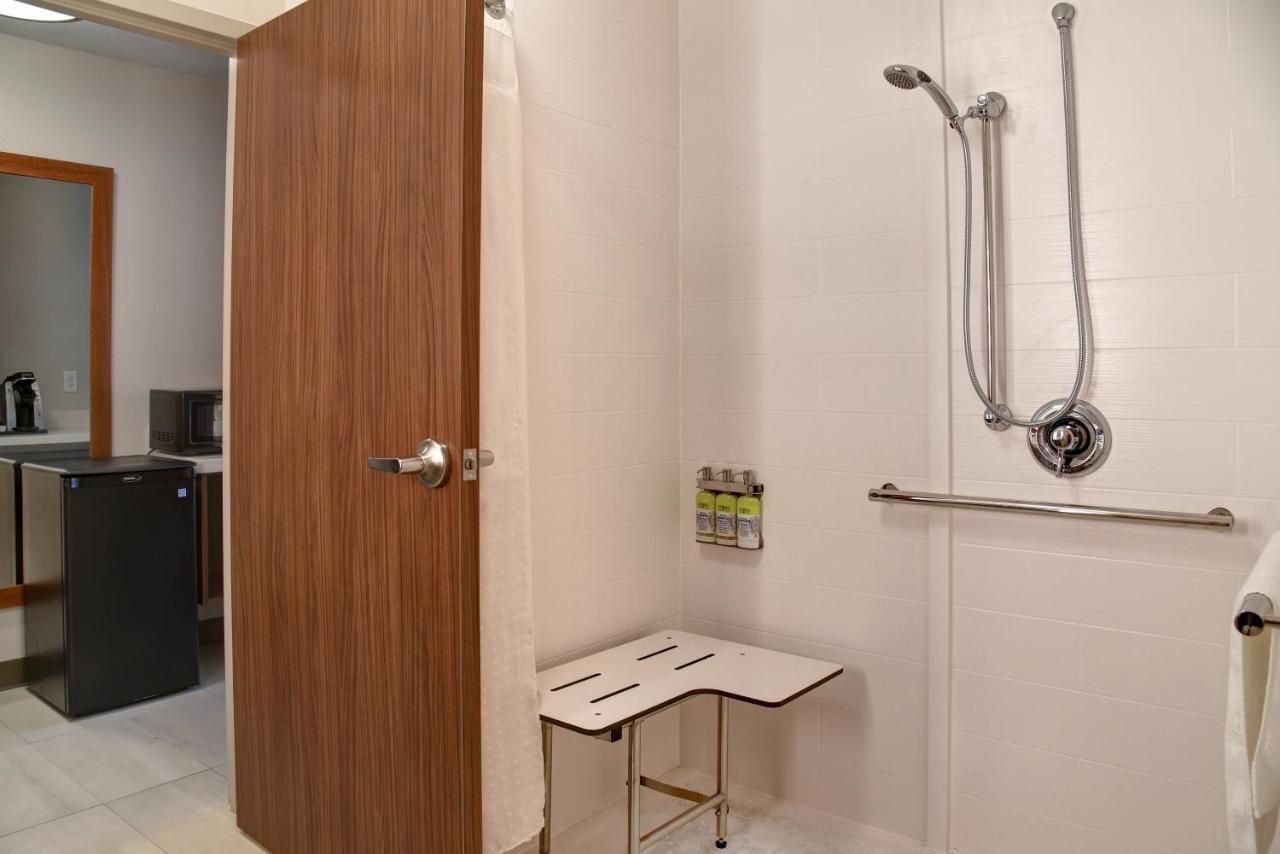 Holiday Inn Express & Suites - Ottawa By Ihg Dış mekan fotoğraf